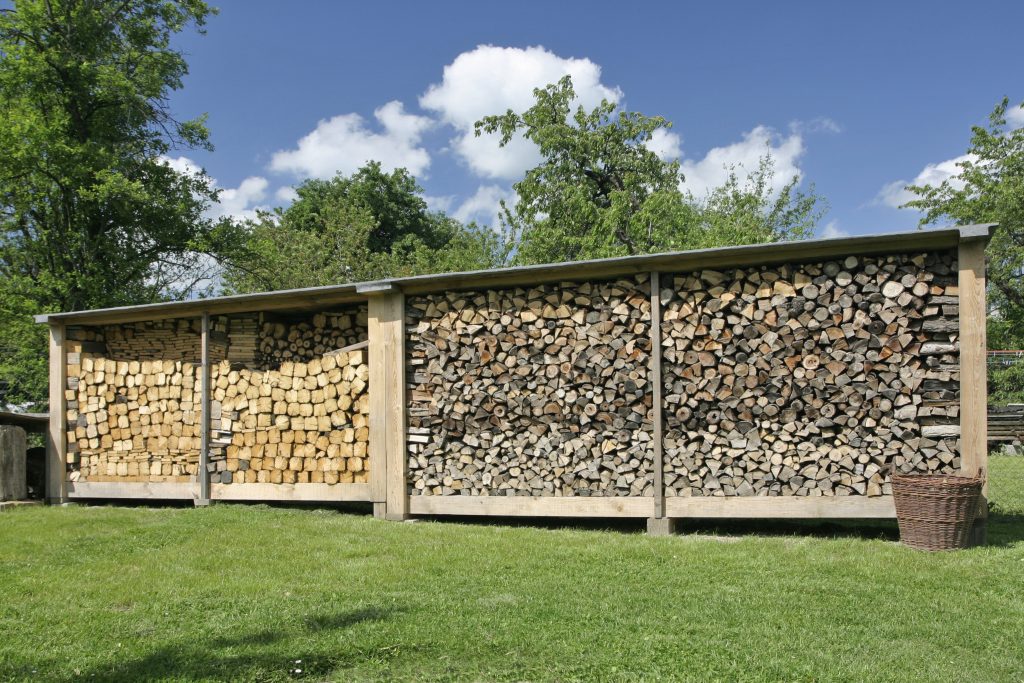 Comment stocker correctement votre bois de chauffage